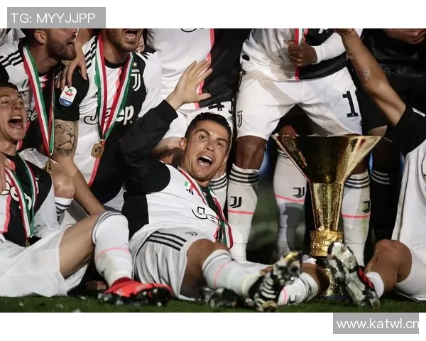 扎卡尼卡眼角撕裂，燃烧斗魂，铸就尤文新传奇！